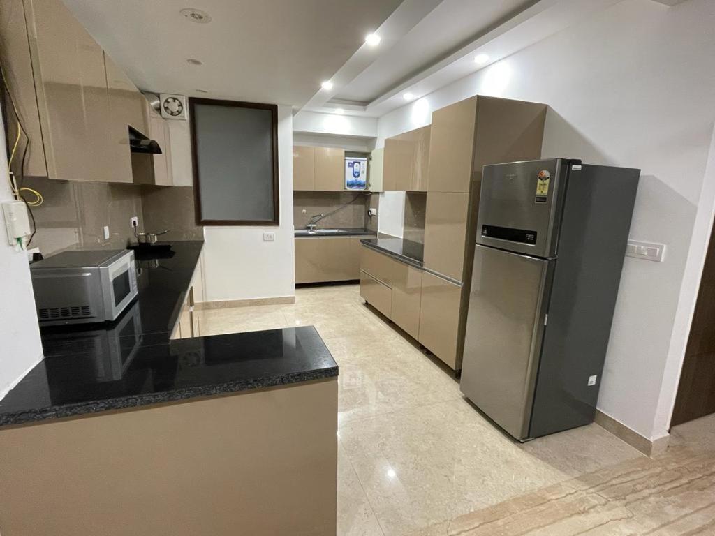 גורגאון Flxho Uno - Serviced Apartment & Rooms - Golf Course Road מראה חיצוני תמונה