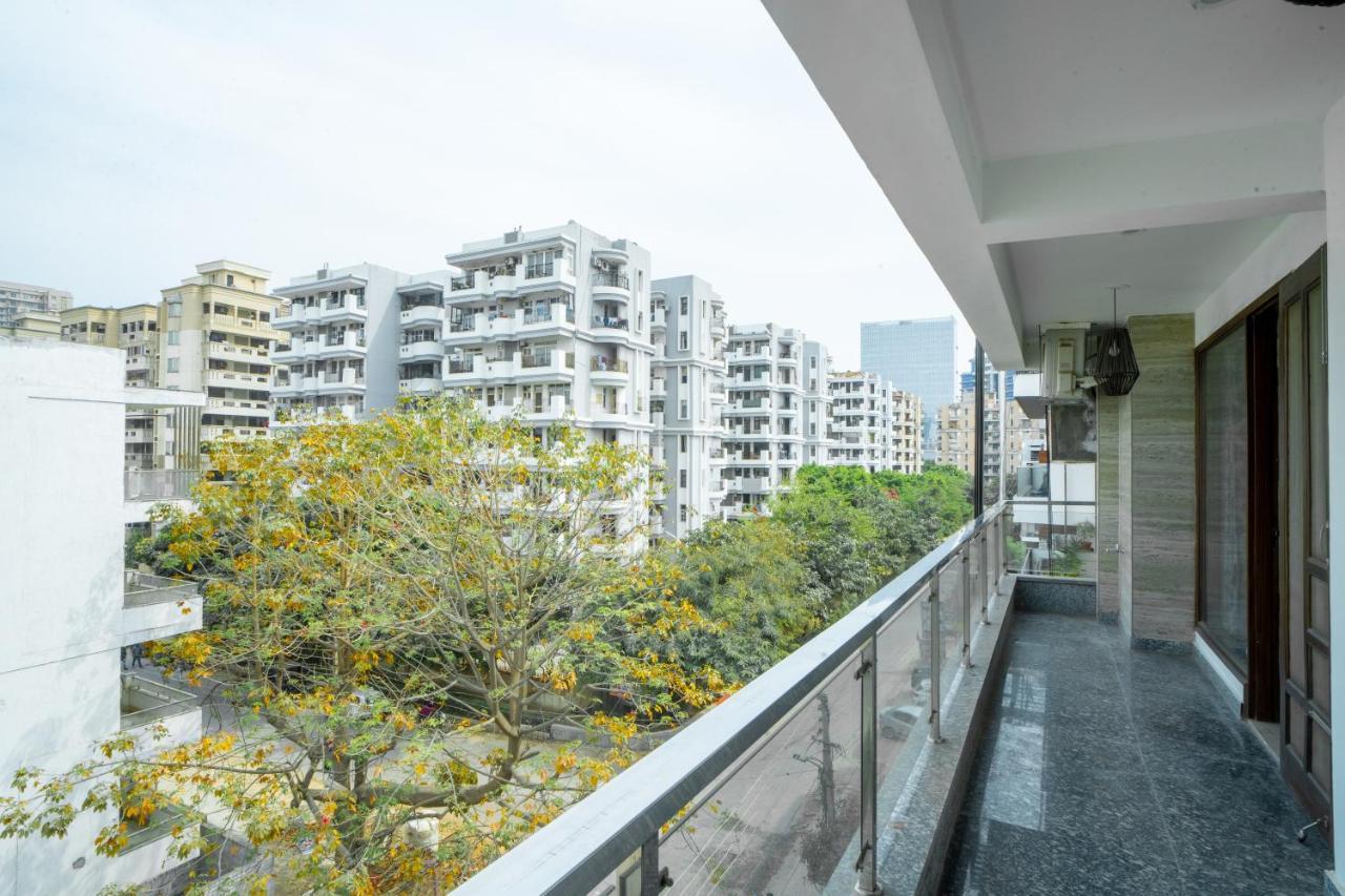 גורגאון Flxho Uno - Serviced Apartment & Rooms - Golf Course Road מראה חיצוני תמונה