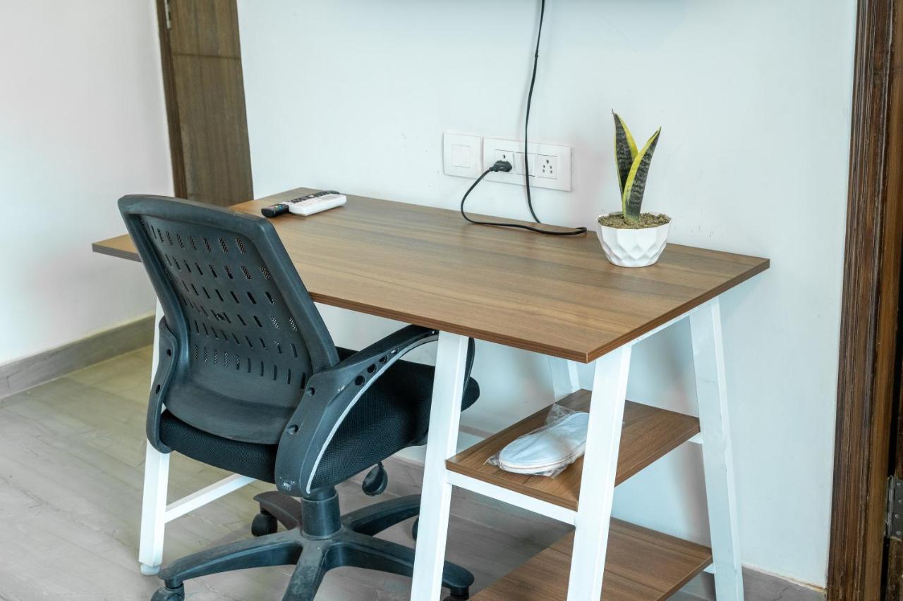 גורגאון Flxho Uno - Serviced Apartment & Rooms - Golf Course Road מראה חיצוני תמונה